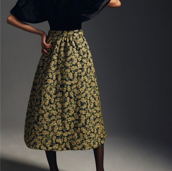 Maeve by Anthropologie size 6 brocade skirt - Picture 3 of 4